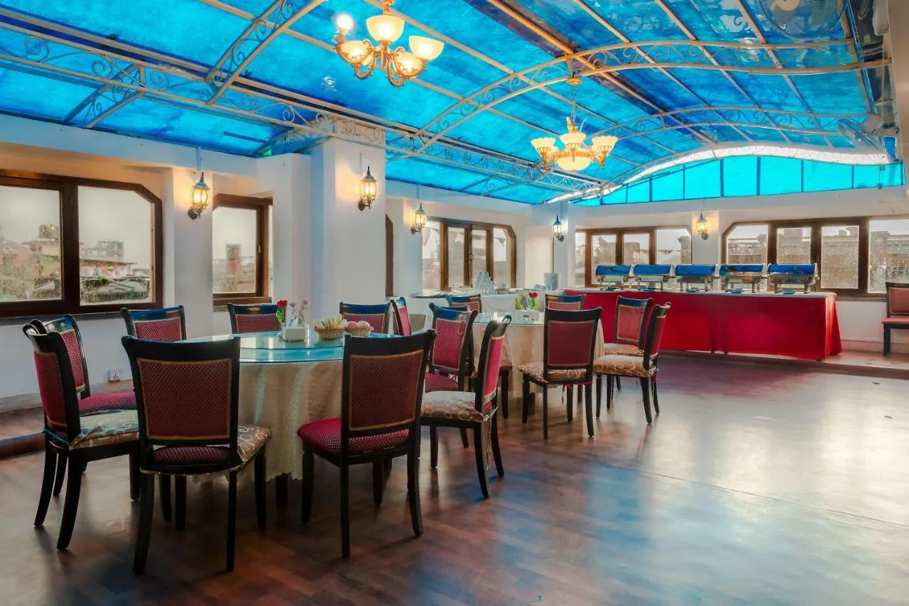 Skyline Hotel Kathmandu 3*,
